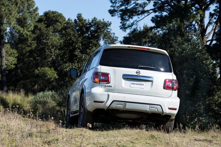  Nissan Armada 2016 года  (фото 6 из 40)